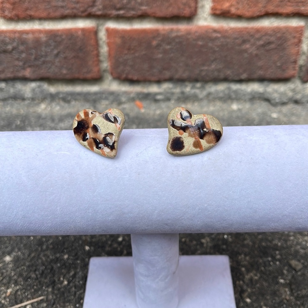 80s 90s vintage Avon Stone heart earrings - Picture 2 of 5